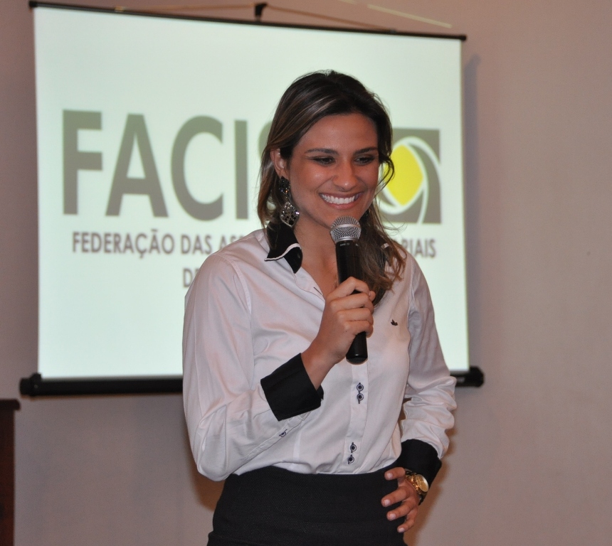 Núcleo da Mulher Empresária levará coaching Vanessa Tobias para Rio do Sul