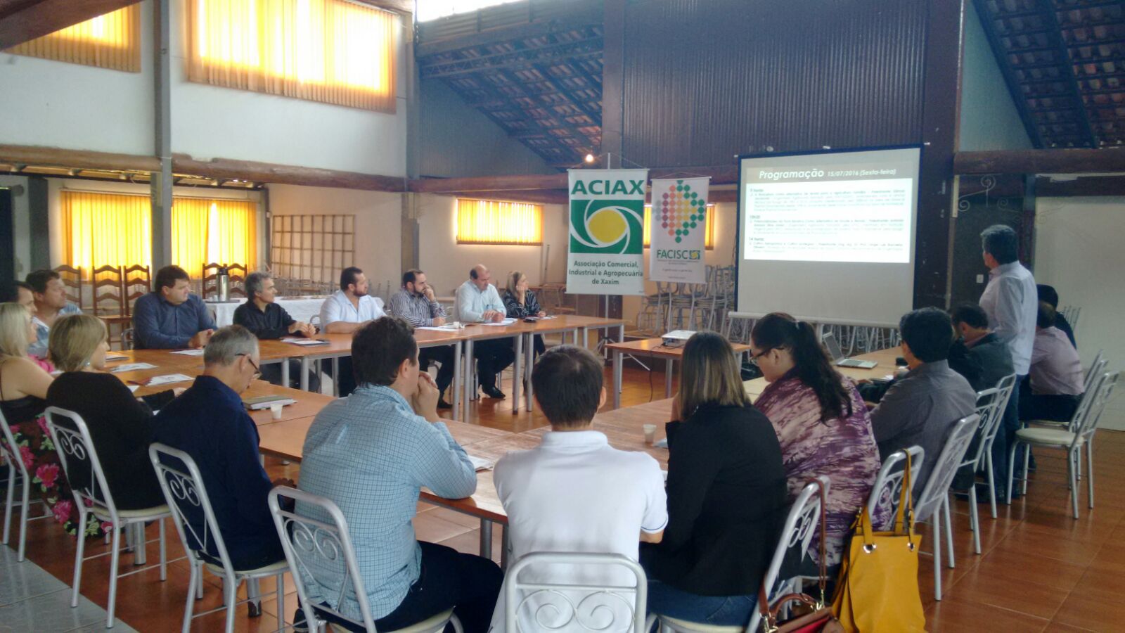 ACIAX sedia reunião regional da FACISC ACIAX sedia reunião regional da FACISC