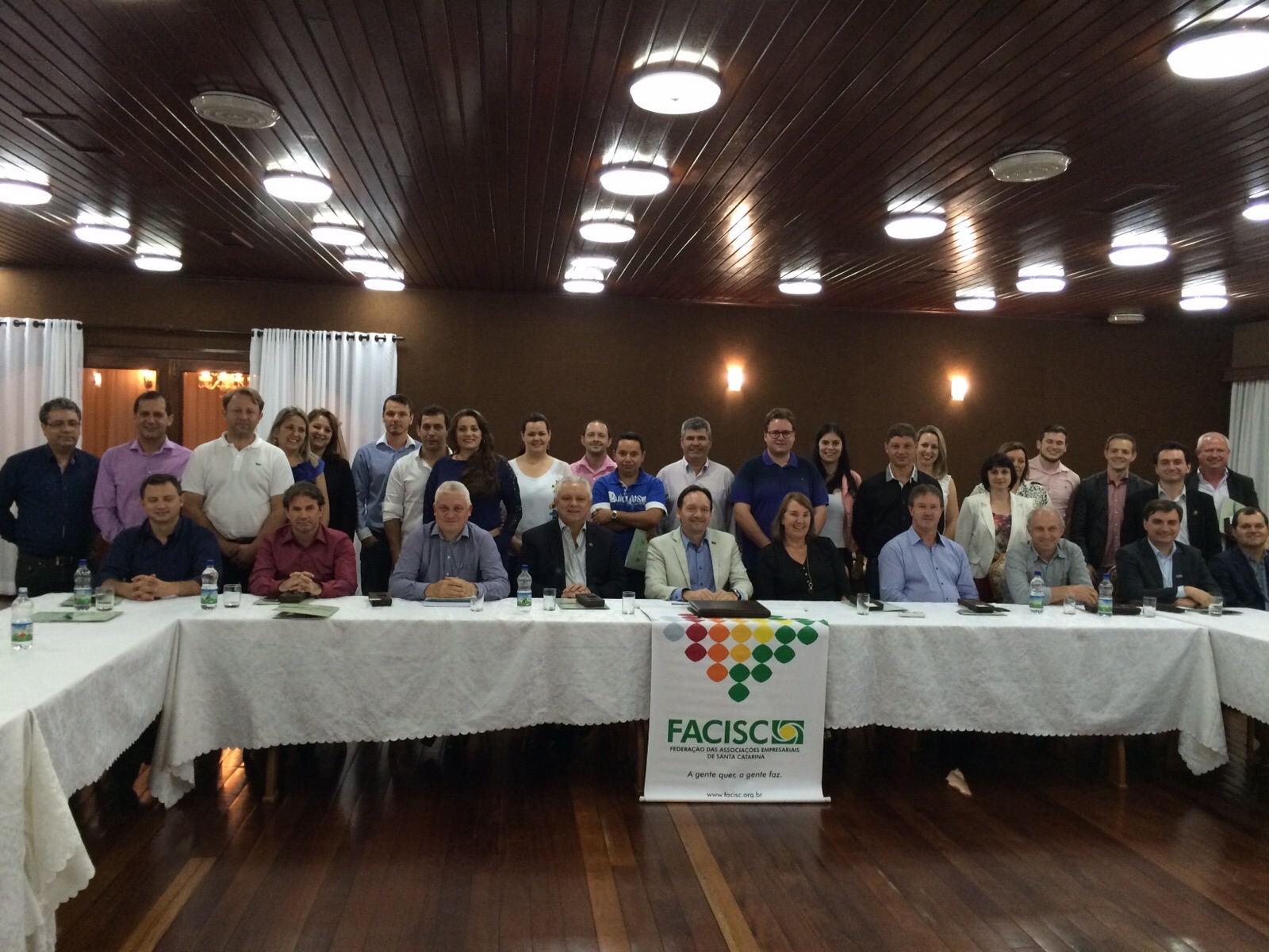 Facisc Meio Oeste realiza plenária de final de ano em Treze Tílias