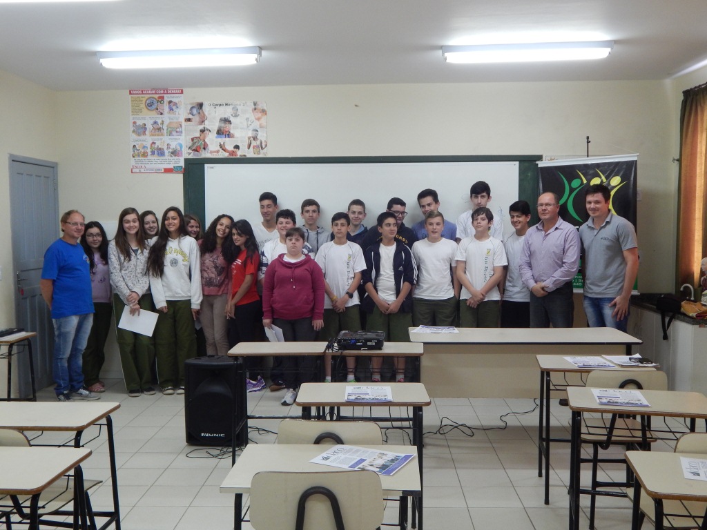 Núcleo de Schroeder realiza projeto Empreendedorismo na Escola