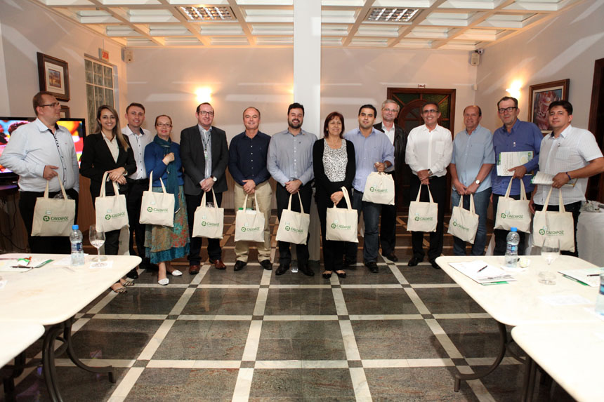 Representantes da regional Vale participaram de reunião em Itajaí