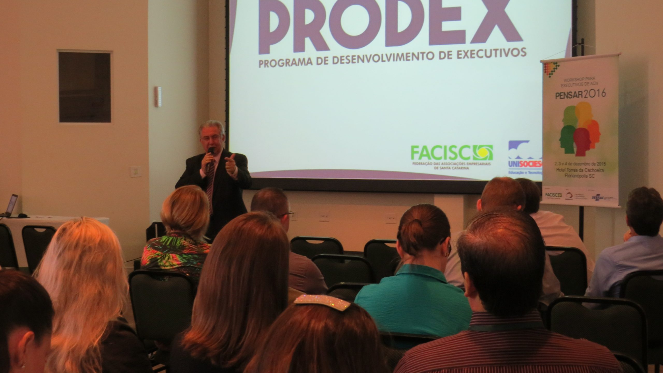 FACISC lança especialização para executivos