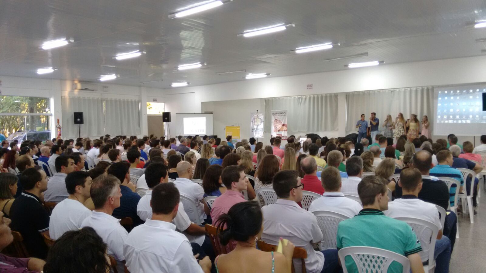Assembleia reúne jovens lideranças de SC