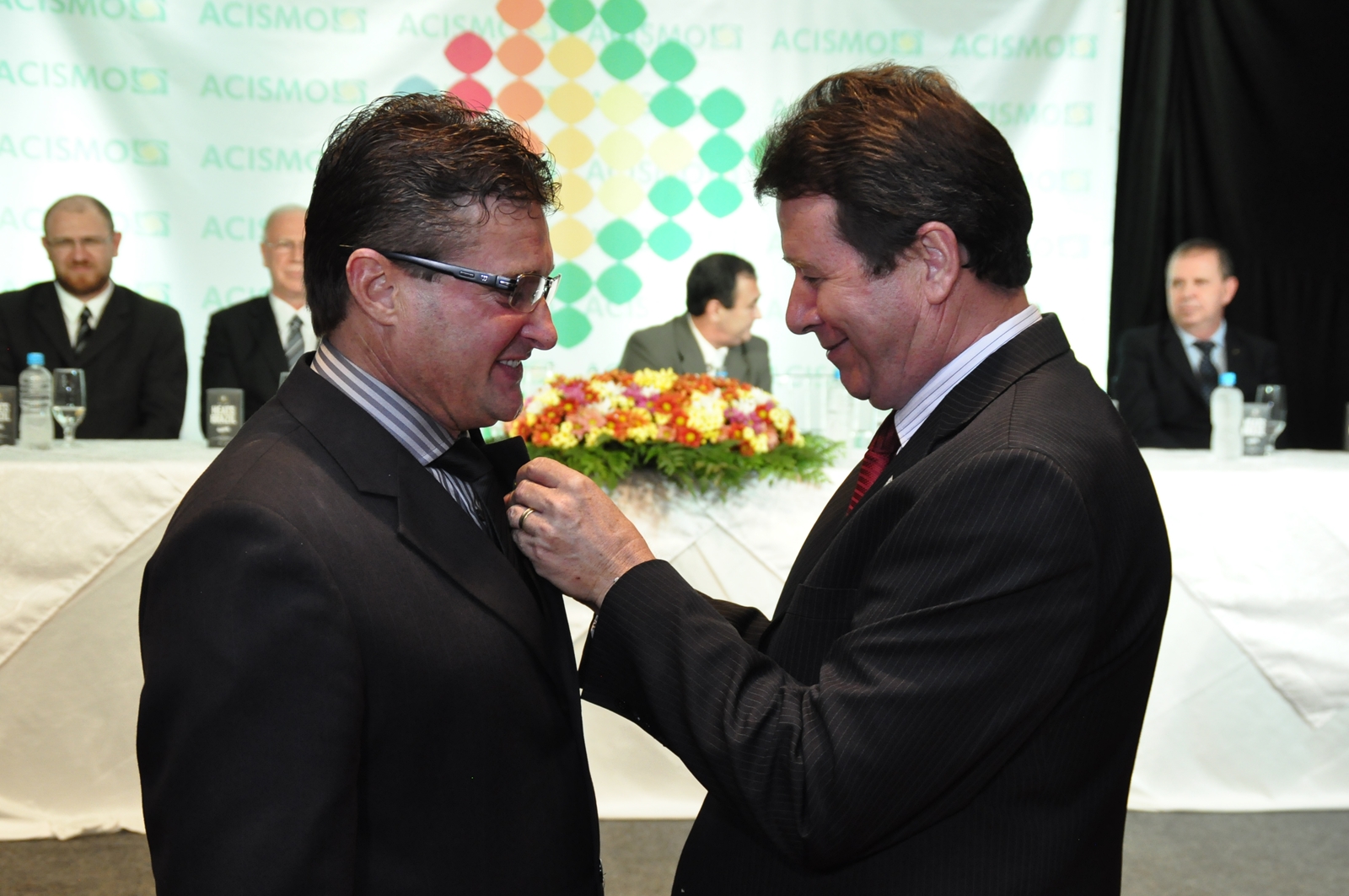 ​César Signor toma posse como presidente da Acismo