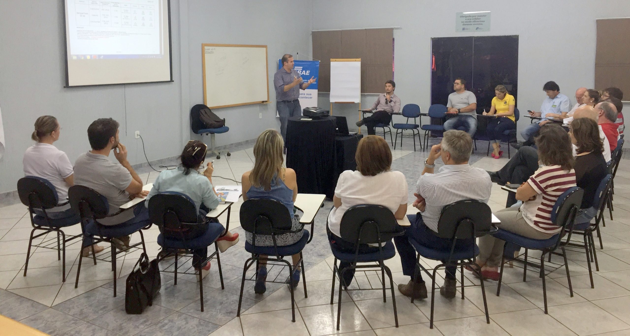 ACIP Pinhalzinho realiza reunião sobre dengue ACIP Pinhalzinho realiza reunião sobre dengue