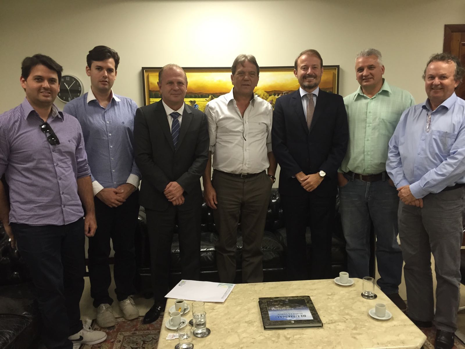 Comitiva da ACIL Lages visita ALESC em prol do Shoppinhão