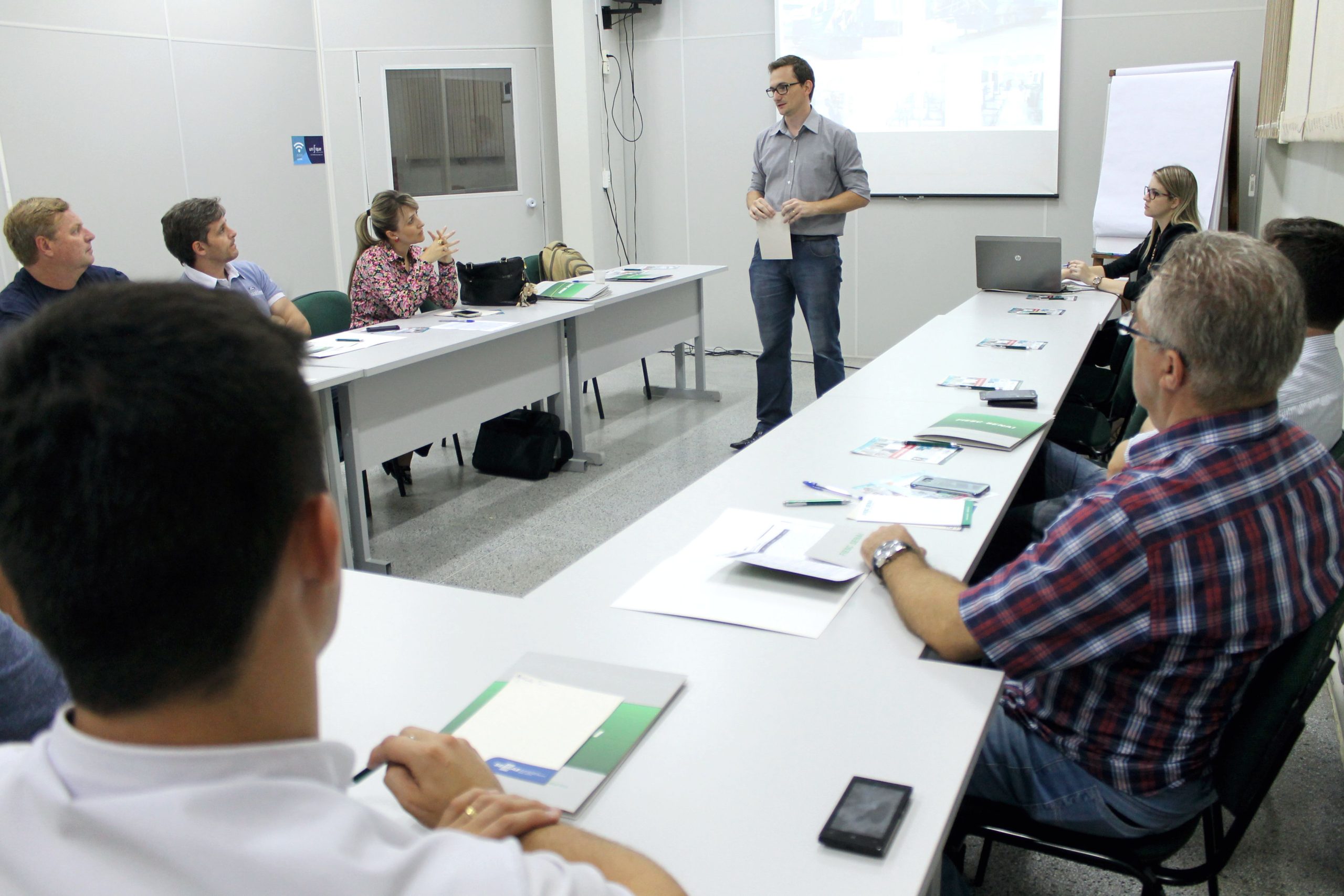 Concessionárias de tratores entram para o associativismo