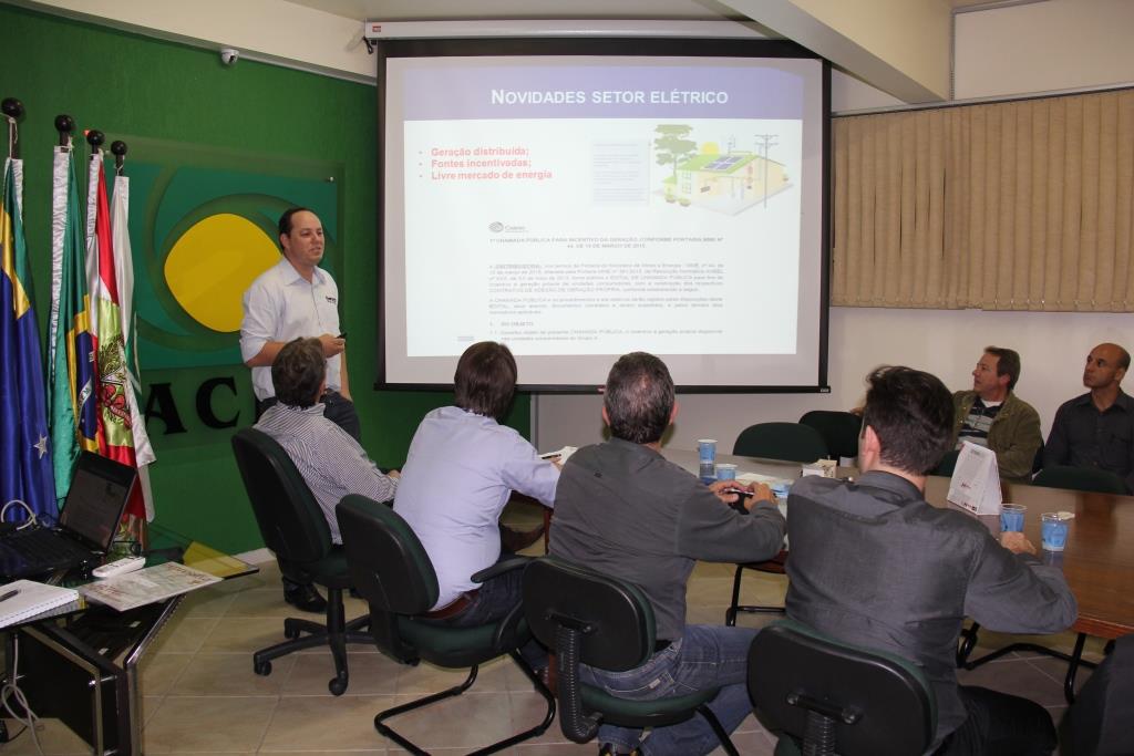 Engenheiro Everaldo Wiggers, da Wiatec, fala de eficiência energética na Acil Lages