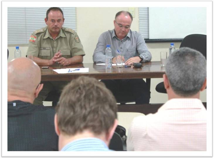ACIN recebe especialistas para debater sobre Segurança Pública