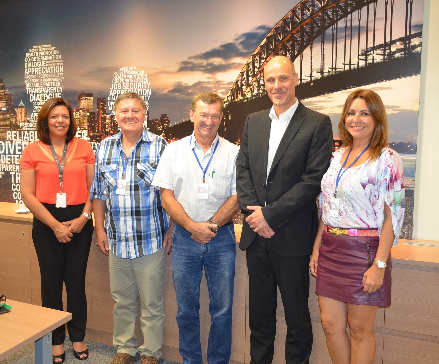Associação Empresarial de Araquari visita BMW