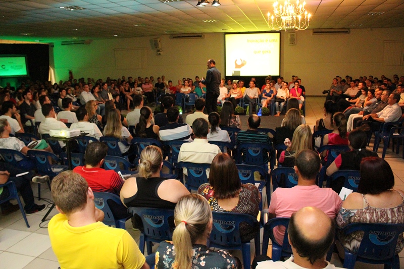 Empreendedores do Alto Vale são convidados a inovar