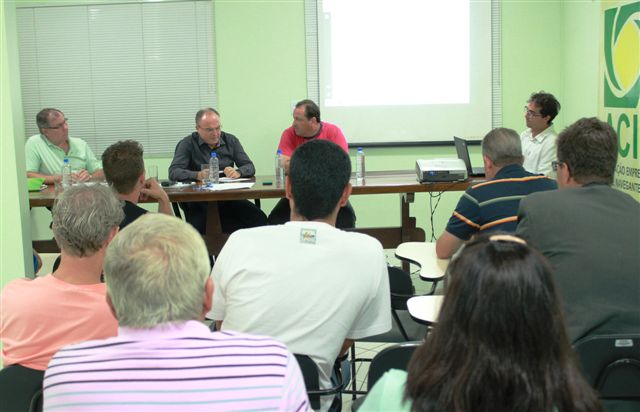 ACIN busca soluções junto ao poder público municipal para diminuir os impactos negativos aos empresários durante a execução da obra