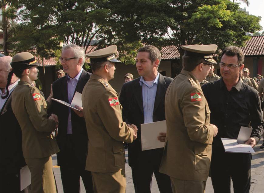 Associações Empresariais de Timbó, Indaial e Pomerode recebem homenagem da Polícia Militar de Santa Catarina Associações Empresariais de Timbó, Indaial e Pomerode recebem homenagem da Polícia Militar de Santa Catarina