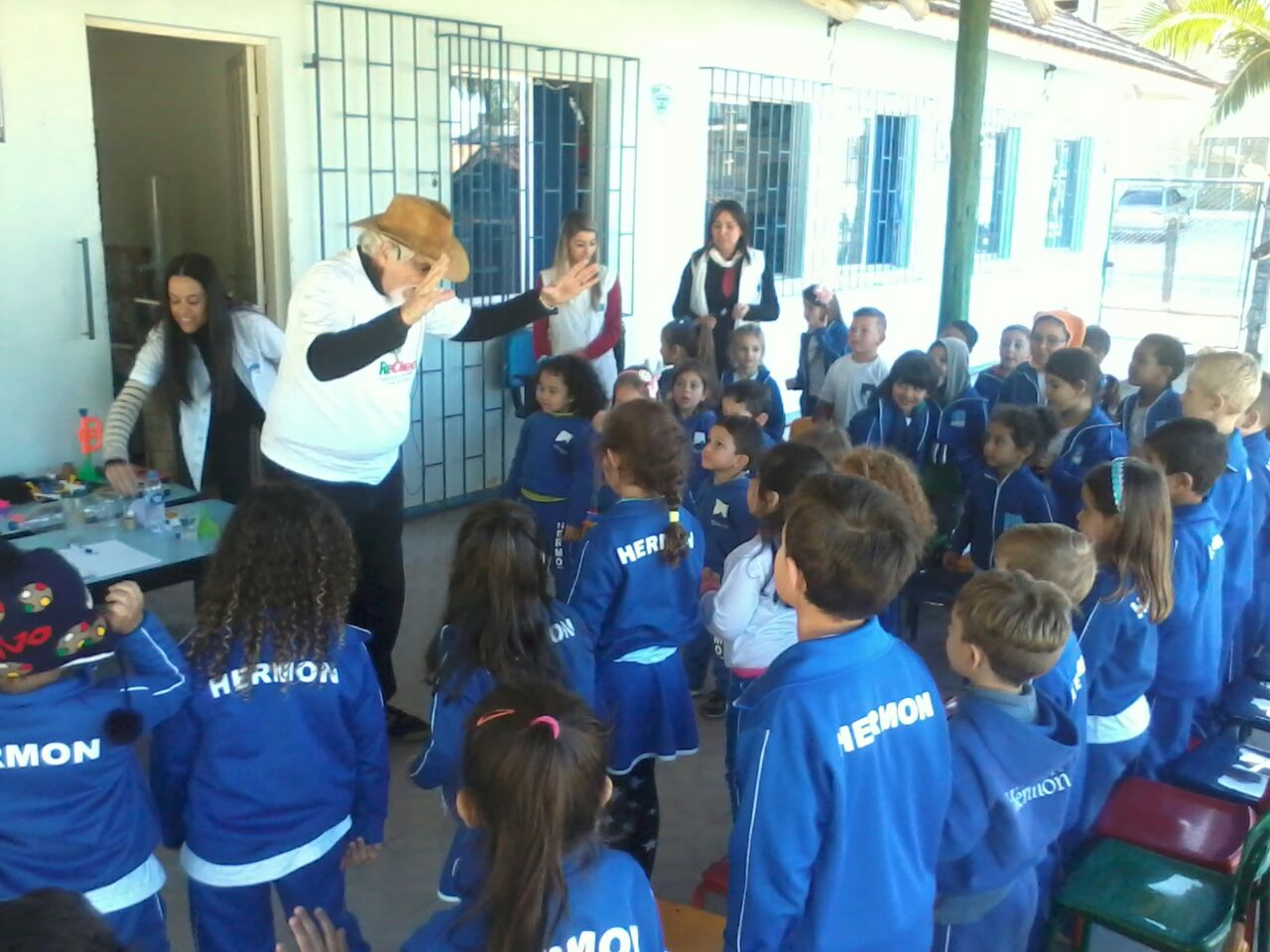 Programa ReÓleo apresentado na Fundação Hermon em Palhoça