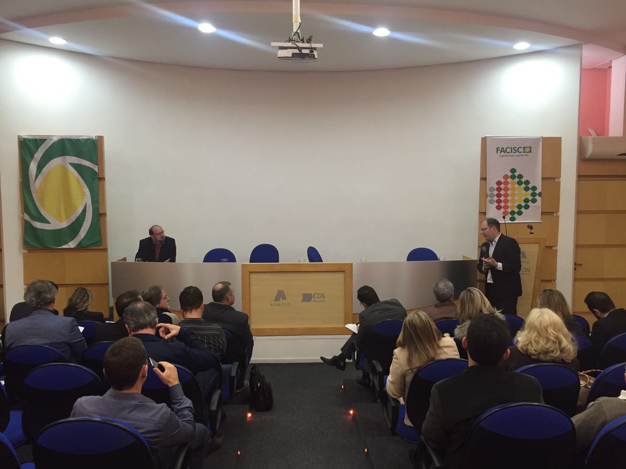 AEMFLO sedia Plenária da FACISC para a Grande Florianópolis