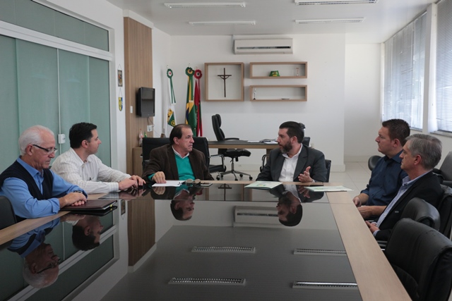 Presidente da ACIBr de Brusque se reúne com prefeito e apresenta reivindicações da entidade