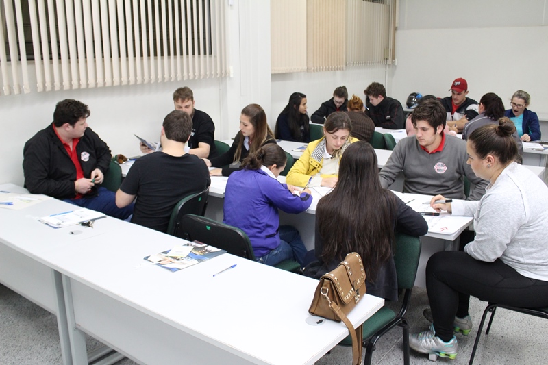 ACIRS Rio do Sul realiza reunião com expositores da HABITAVI 2016
