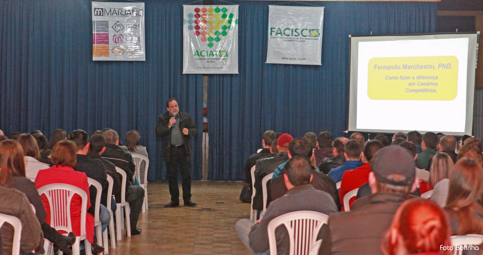 Palestra reúne mais de 200 pessoas em Taió Palestra reúne mais de 200 pessoas em Taió