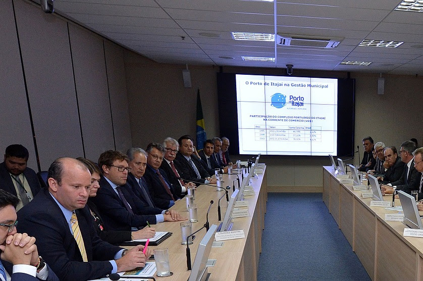 Presidente da ACI de Itajaí participa de audiência com Ministro dos Transportes