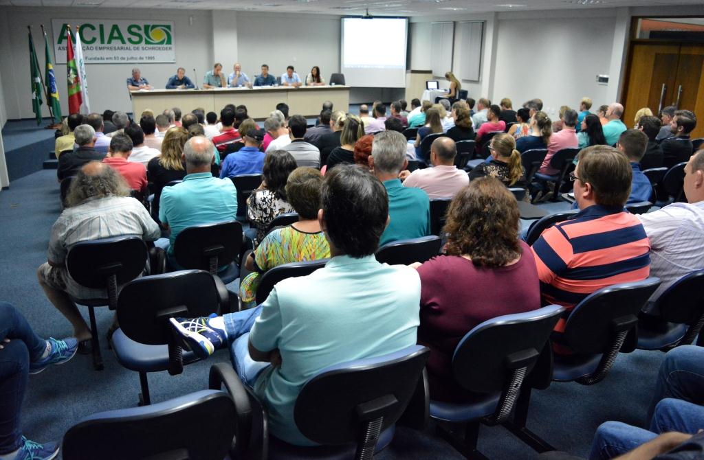 ACIAS Schroeder recebe candidatos ACIAS Schroeder recebe candidatos