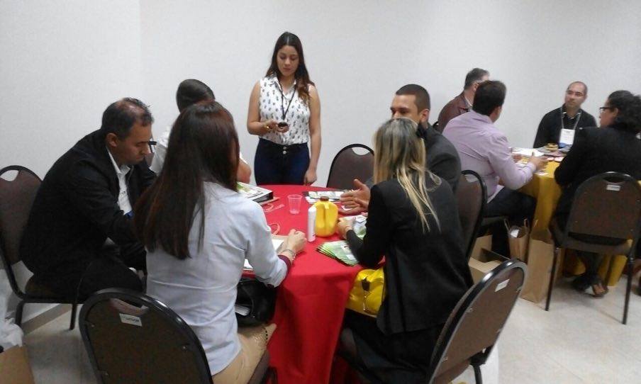 Sessão de Negócios reúne mais de 30 empresas na ACIVA Araranguá Sessão de Negócios reúne mais de 30 empresas na ACIVA Araranguá