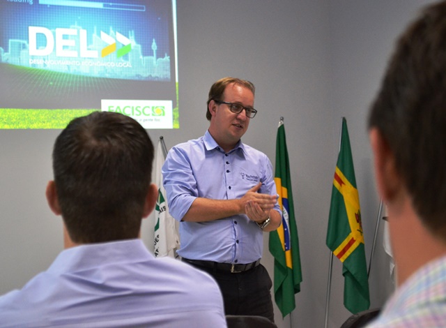 Facisc apresenta programa DEL em São Lourenço do Oeste