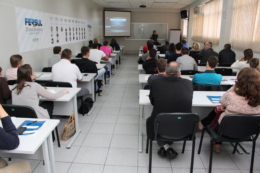 PGVE aborda inteligência comercial em Rio do Sul