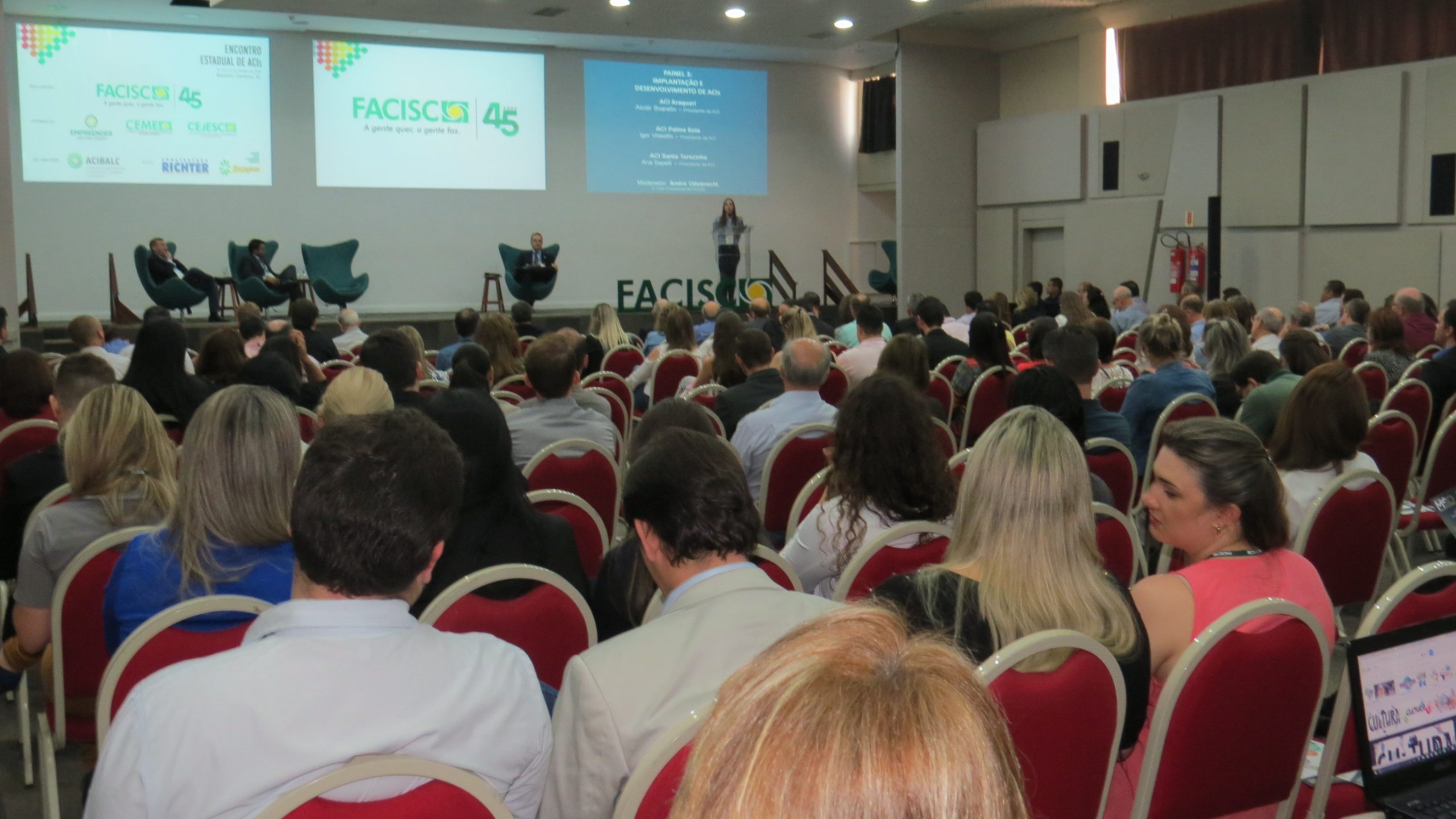 Encontro Estadual de ACIs debate desenvolvimento do associativismo e transformação da sociedade