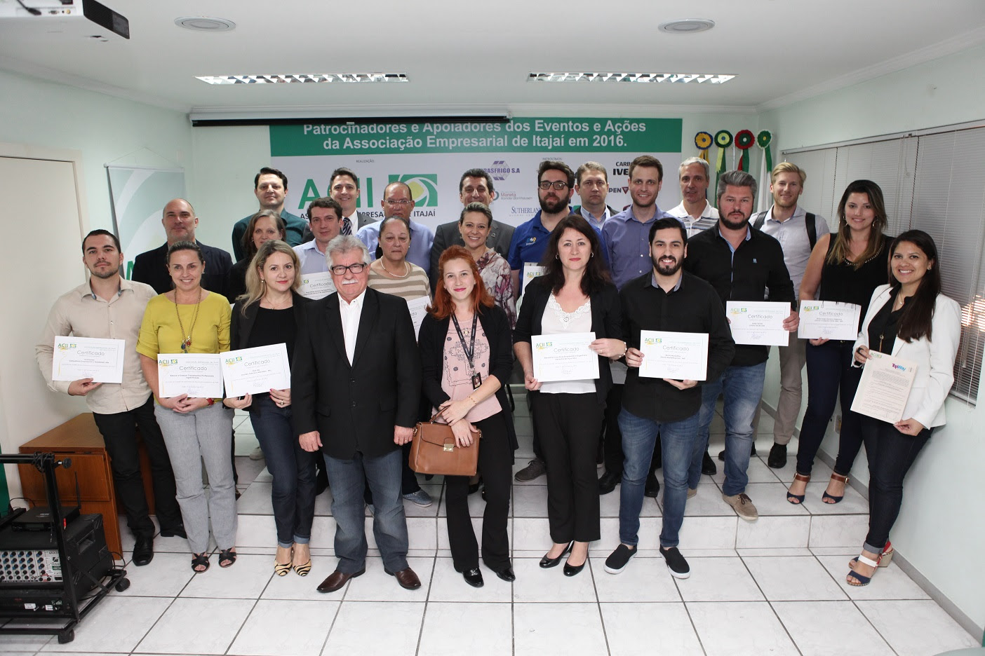 Novos associados são recepcionados na ACII Itajaí