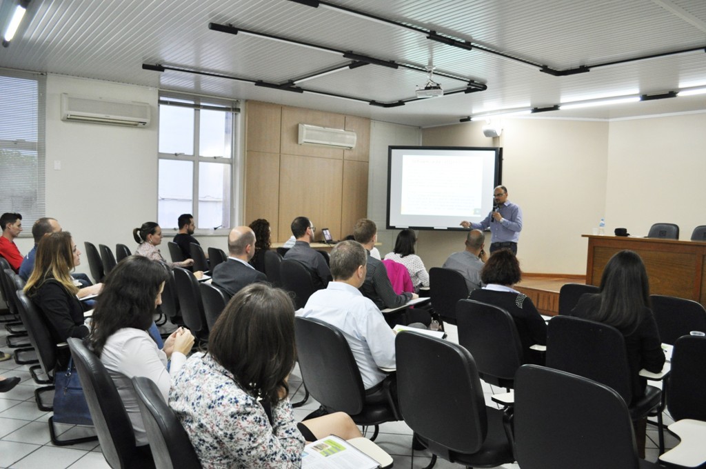 Capacitação em Chapecó apresenta o feedback como ferramenta estratégica nas empresas