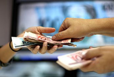 72% dos brasileiros vão usar 13º salário para pagar dívidas e saldar contas do início do ano
