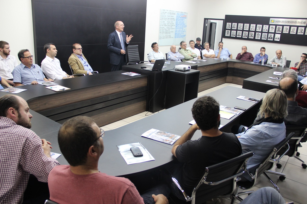 ​​Empresários da Acisbs São Bento do Sul reunidos com o senador Paulo Bauer
