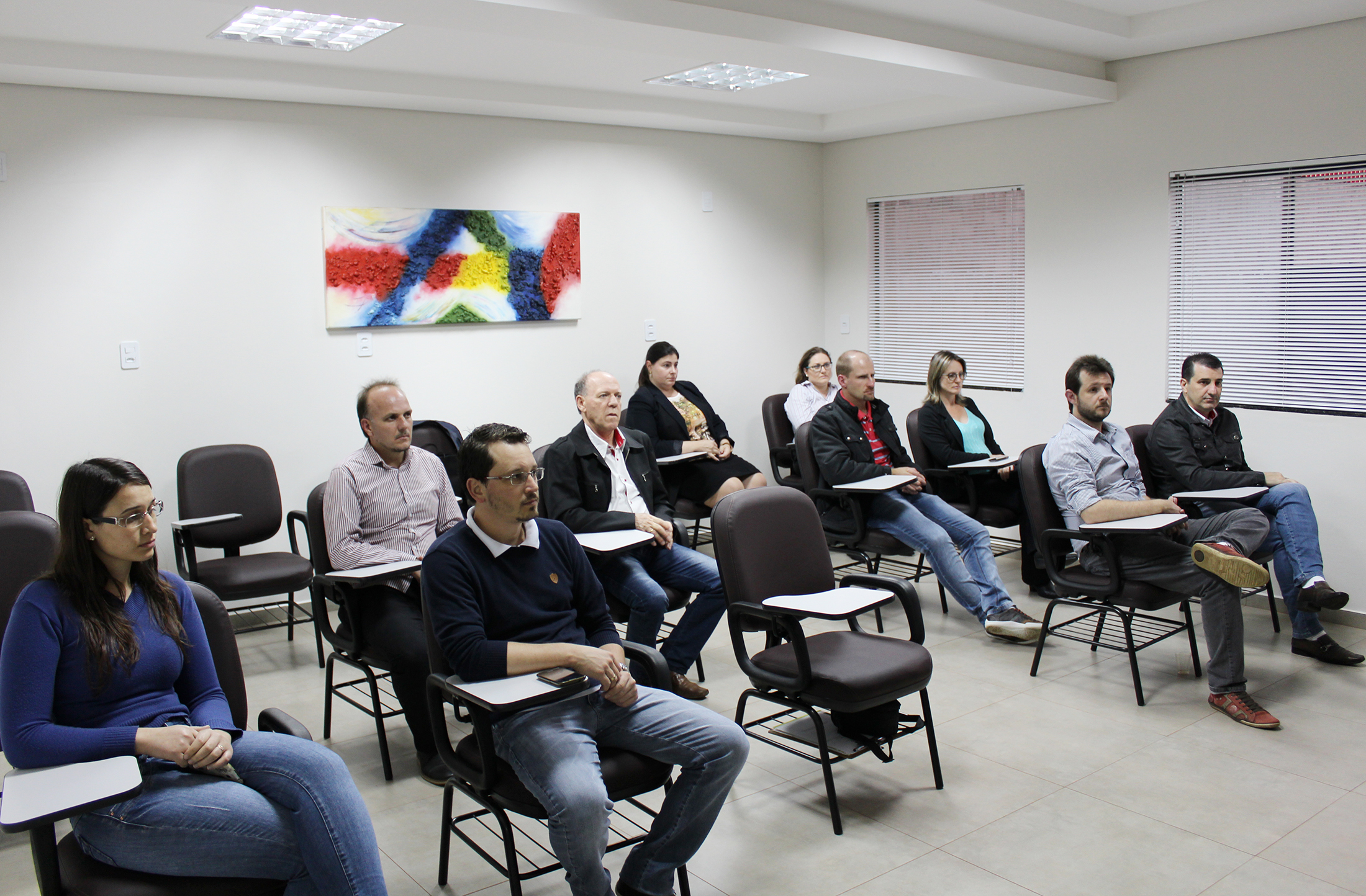 Corretores de imóveis participam de palestra sobre questões jurídicas em Maravilha