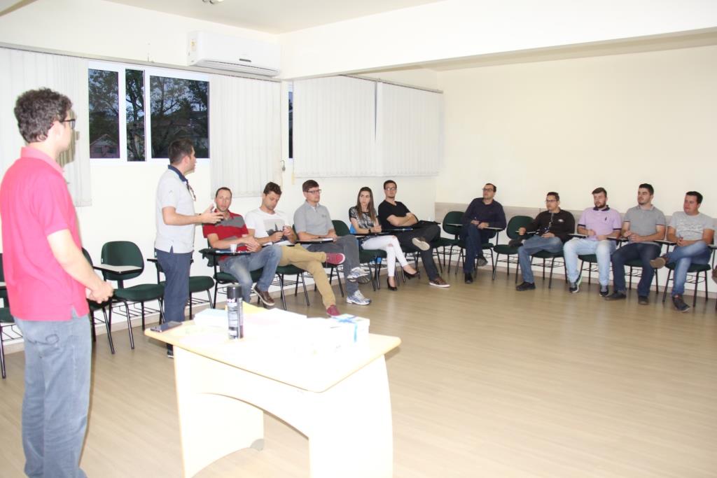 Desenvolvimento empresarial e de líderes são as bandeiras da Acil Jovem para 2017