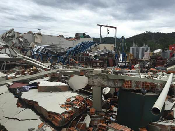 Ajuda para negócios afetados por tempestade em Tubarão