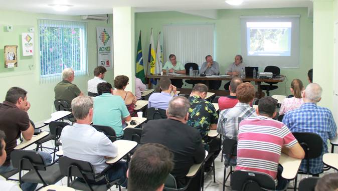 Projeto do novo Plano Diretor de Navegantes é apresentado na ACIN