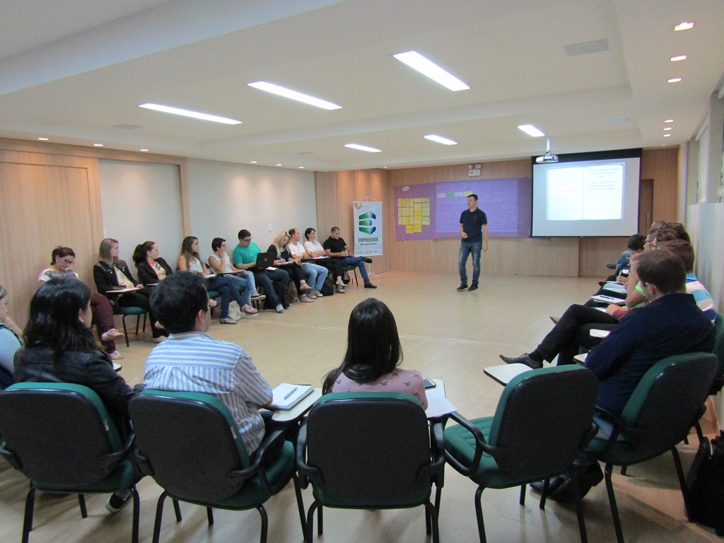 Facisc realiza treinamento do Programa Empreender em Lages