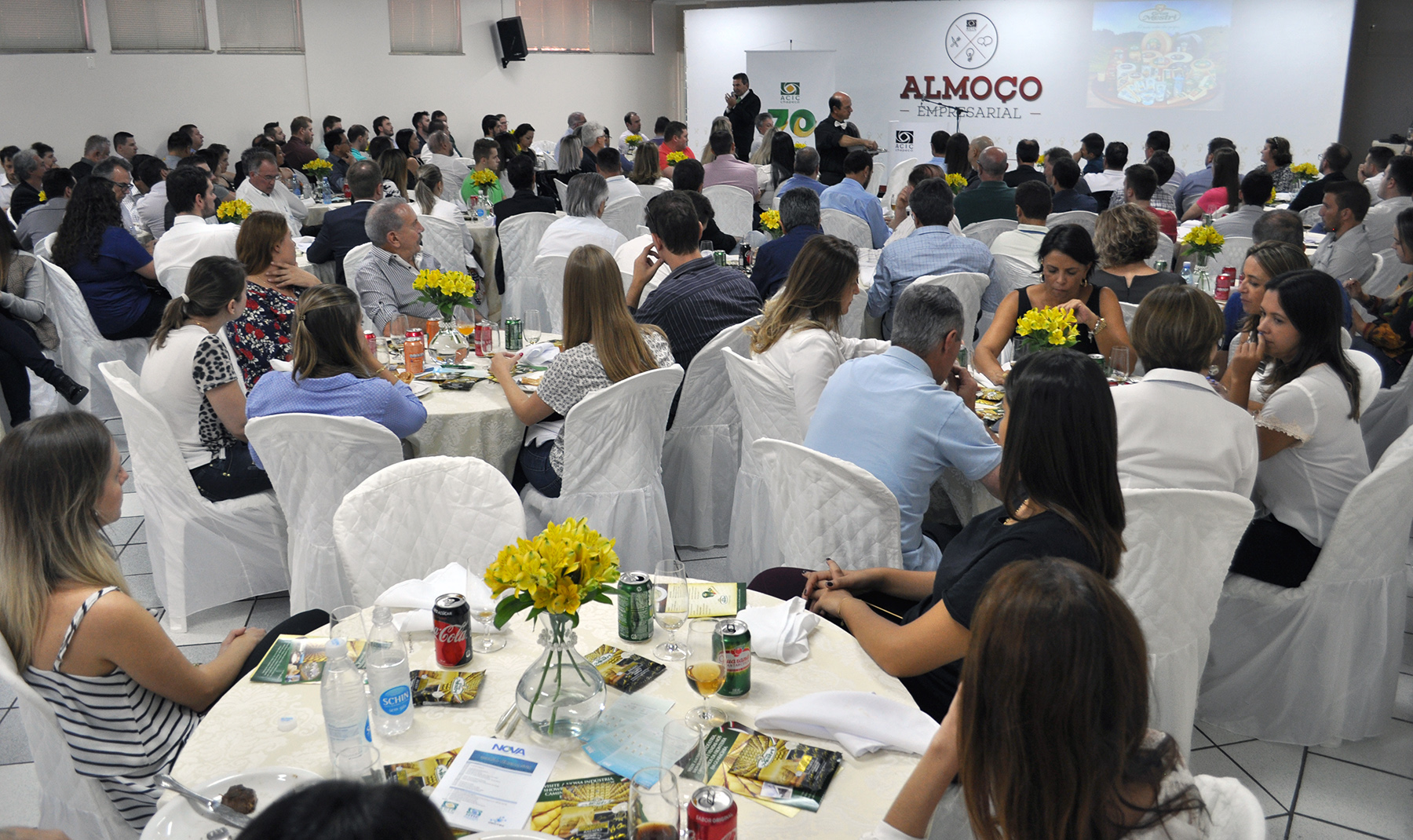 “Não gosto de estar na zona de conforto”, afirma Menestrina, em evento promovido pela ACI Chapecó
