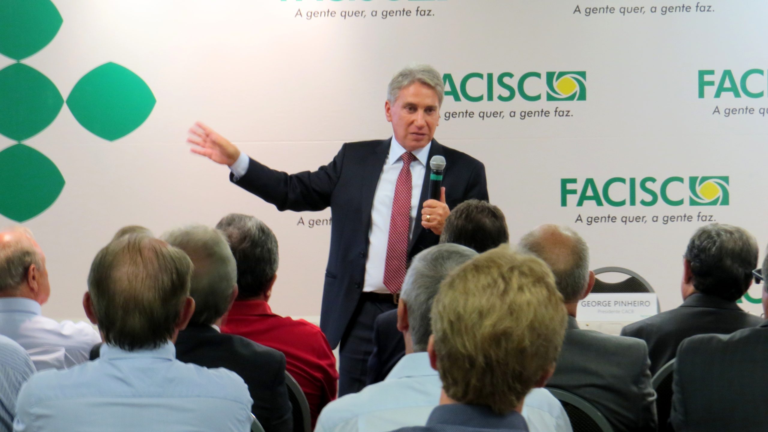 Presidente da CACB e Germano Rigotto são destaques da Reunião da FACISC