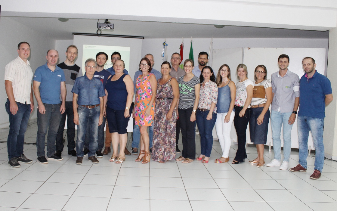 Facisc promove encontro de coordenadores na ACI de Maravilha