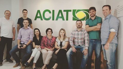 Diretoria da ACI de Fraiburgo realiza missão empresarial em Taió Diretoria da ACI de Fraiburgo realiza missão empresarial em Taió