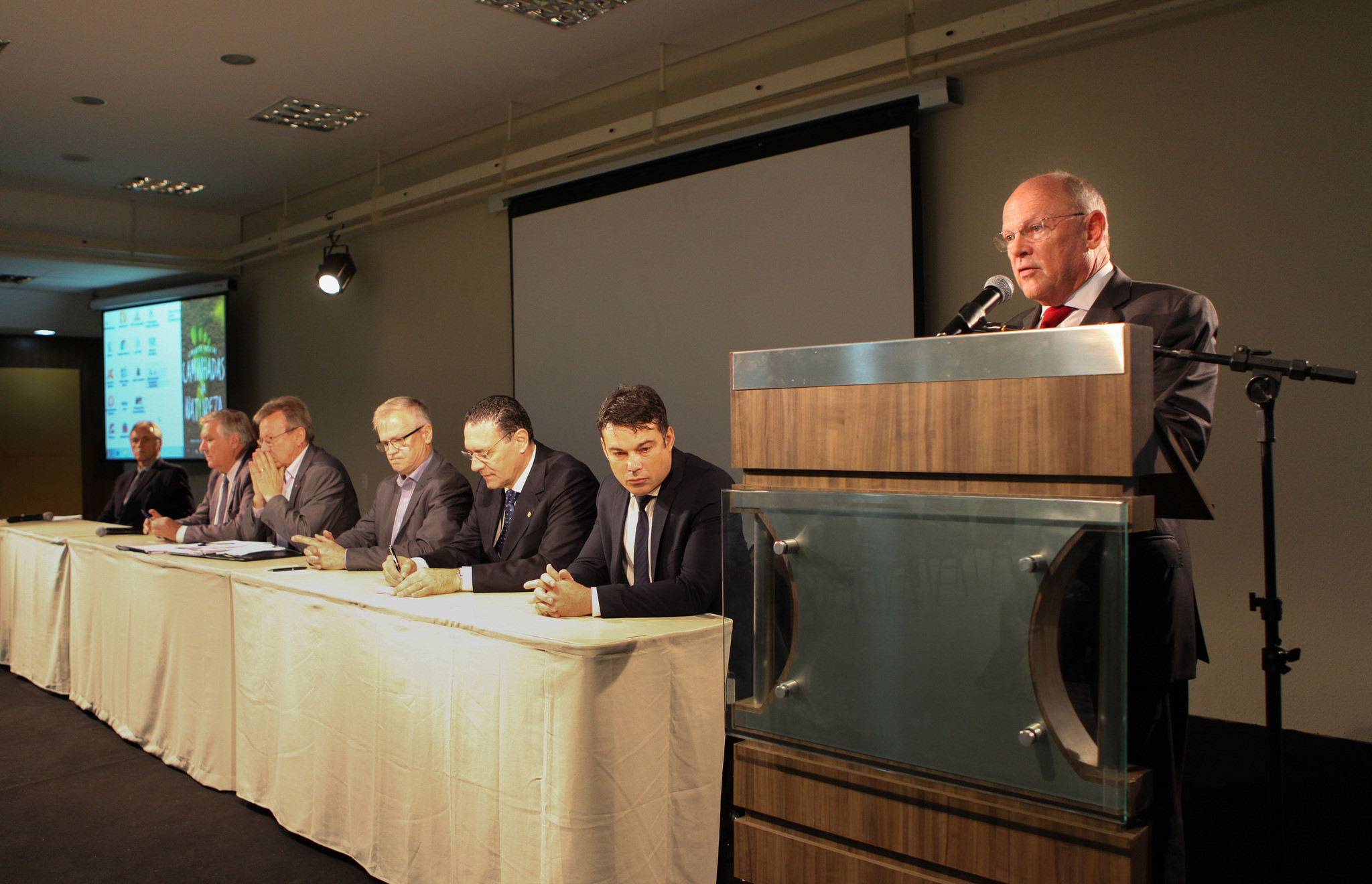 Facisc participa da reunião do Cofem sobre modernização da lei trabalhista