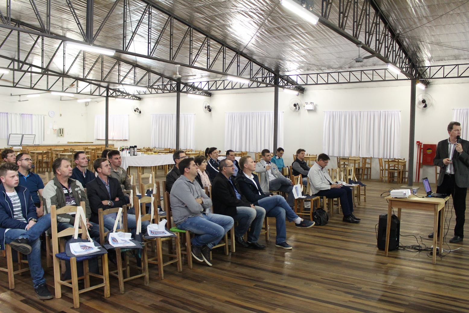 Primeira edição do ACIRSMais nos bairros é realizada no Laranjeiras