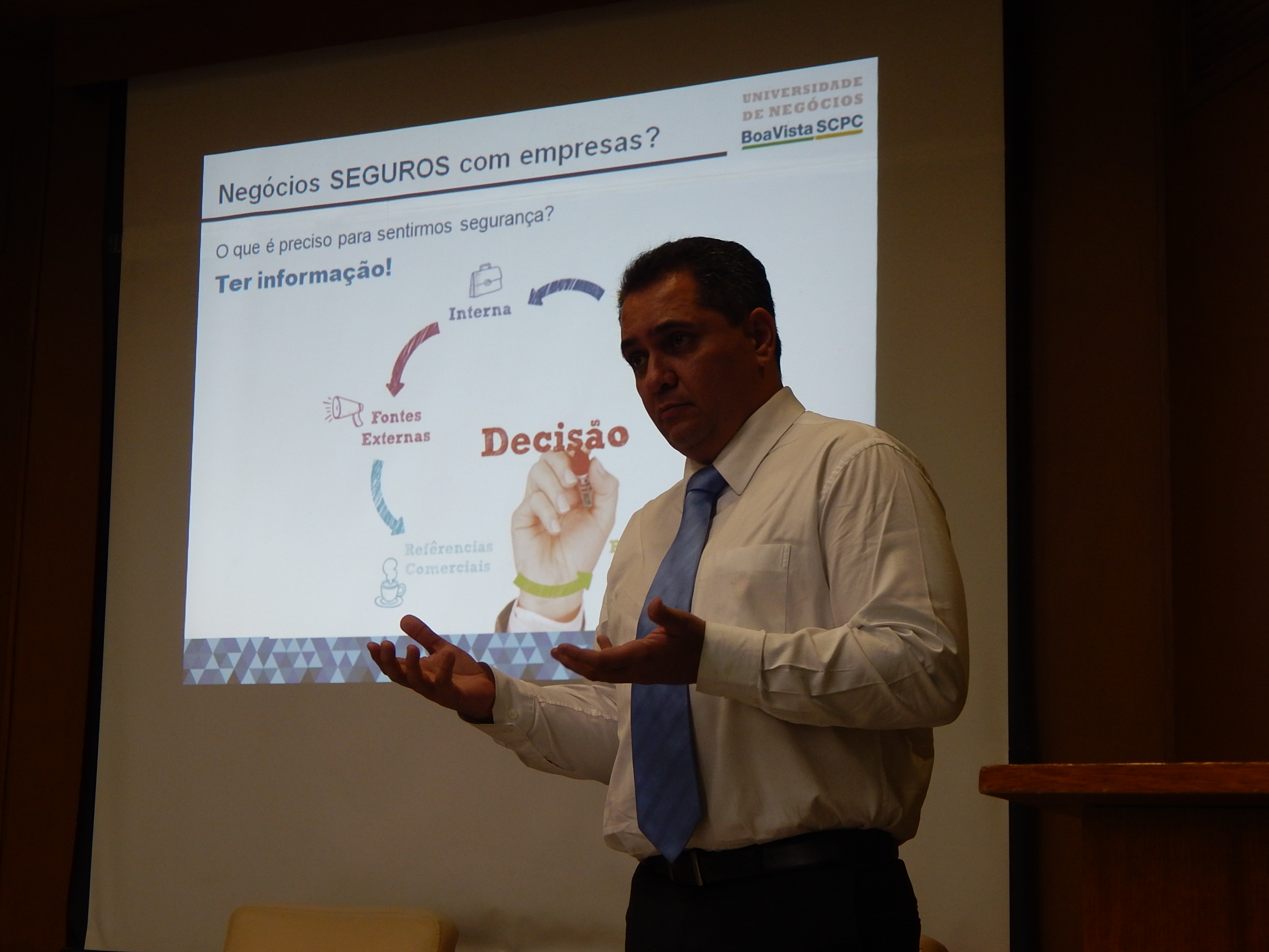 Palestra da ACI de São Bento do Sul abordou como evitar perdas na tomada de decisão de crédito
