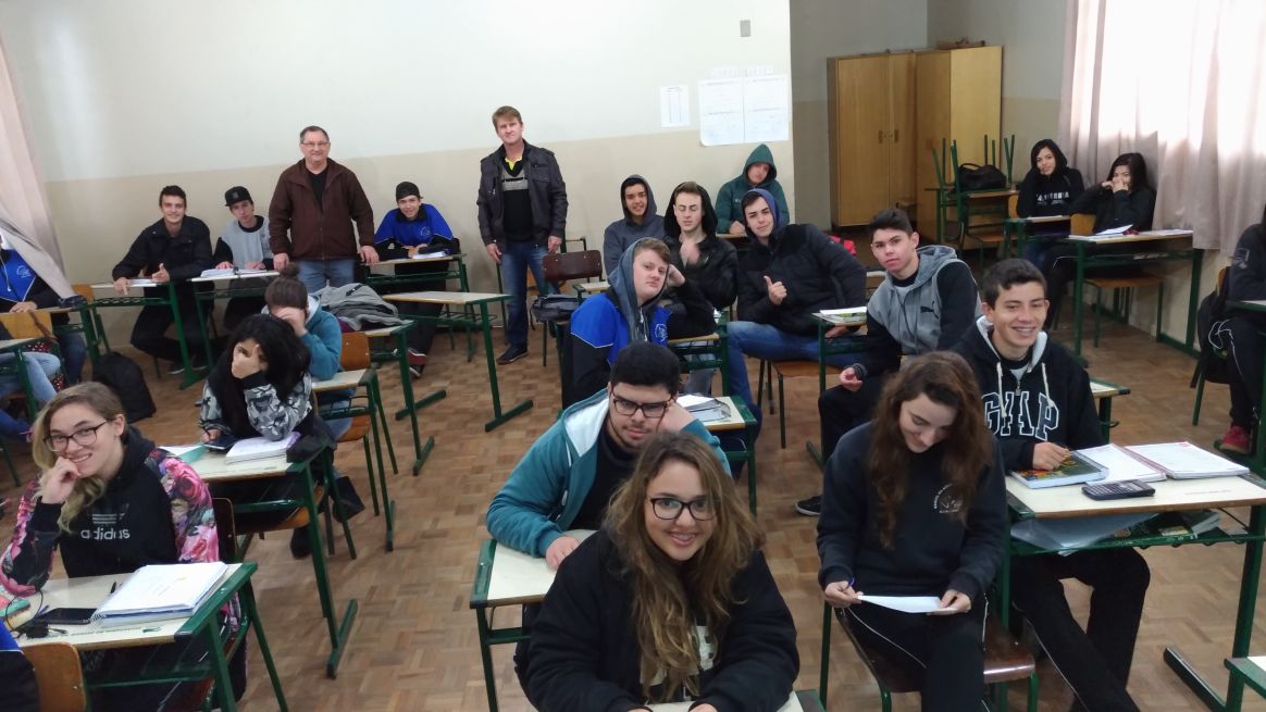 Núcleo de RH da ACI de Rio Negrinho realiza projeto em escolas
