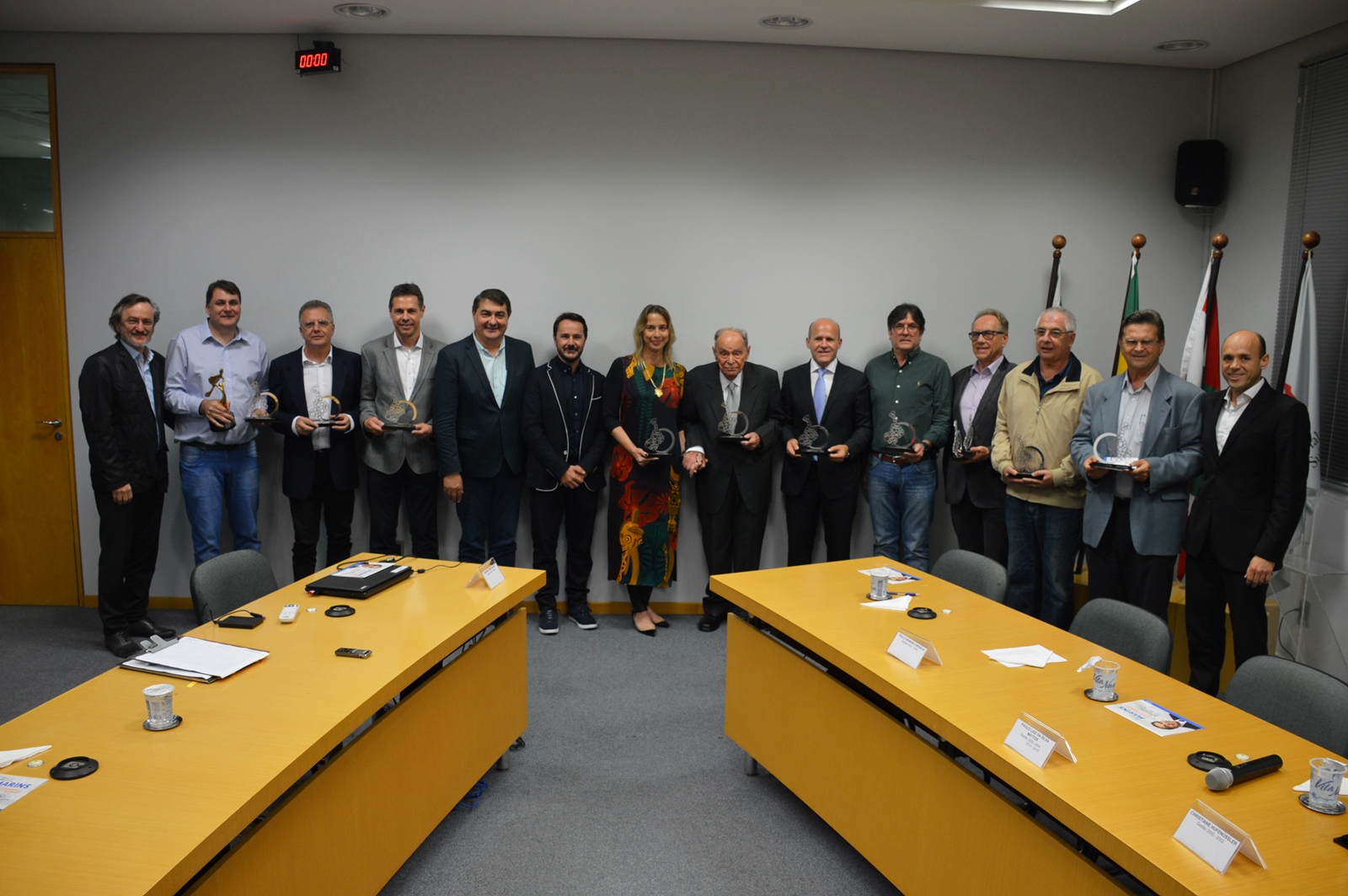 ACI de Jaraguá do Sul homenageia empresas e ex-presidentes para marcar 79 anos de fundação