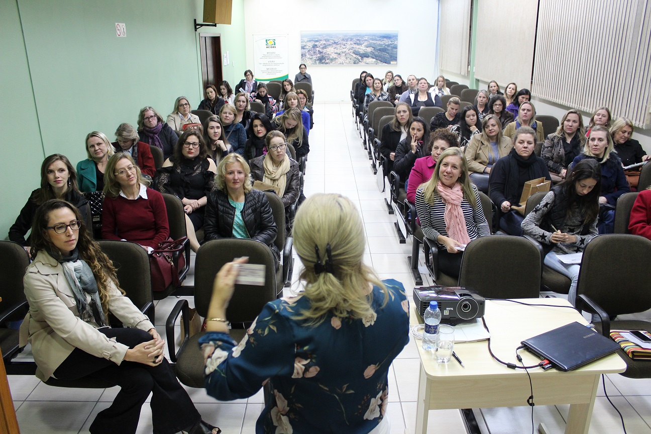 Núcleo da Mulher Empresária da ACI de São Bento do Sul realiza workshop