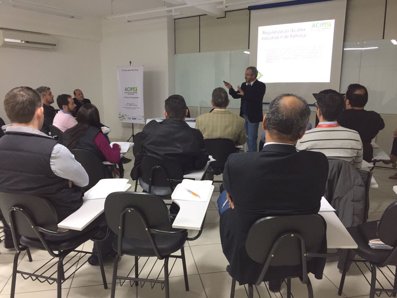 ACI de Palhoça recebe comitiva de vereadores para discutir agenda de ações pela cidade