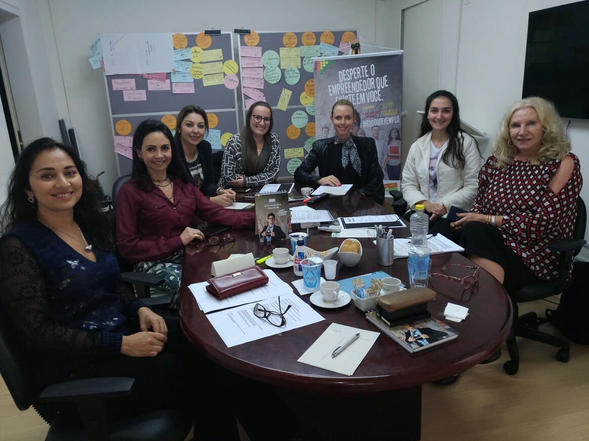 Facisc prepara metodologia para capacitar cerca de 600 jovens ao empreendedorismo
