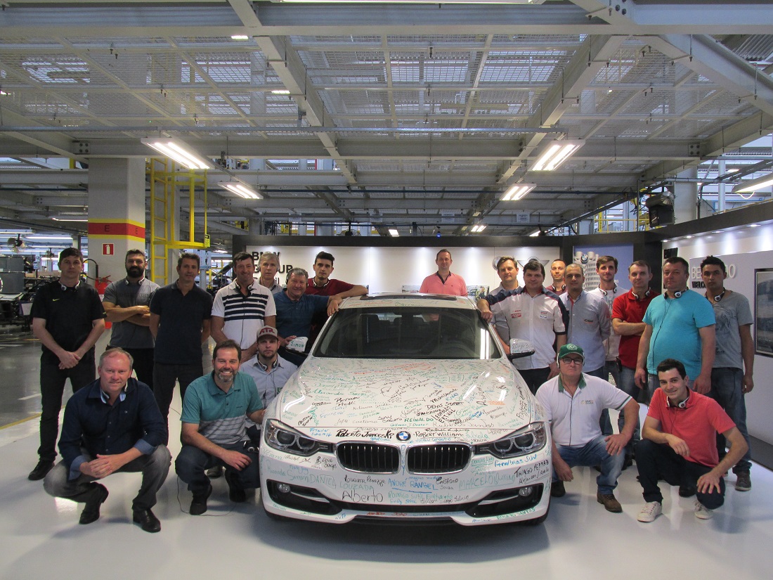 Comitiva do Núcleo Estadual de Automecânicas da FACISC conhece produção da BMW, em Araquari Comitiva do Núcleo Estadual de Automecânicas da FACISC conhece produção da BMW, em Araquari